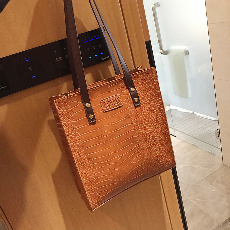 Crocodile Pattern Women Simple - Interior Design Simple review and price